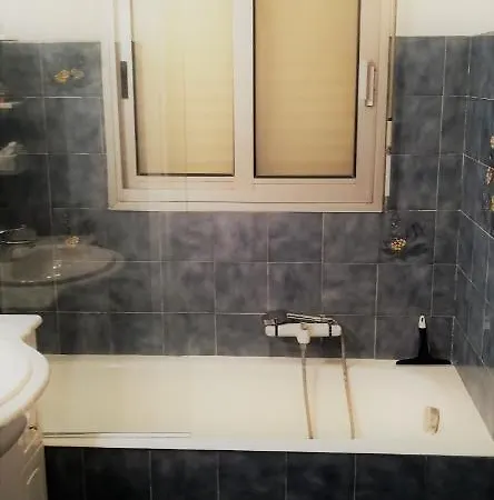 Apartment Les Pins A 5 Mn A Pied Du Bord De Cagnes-sur-Mer