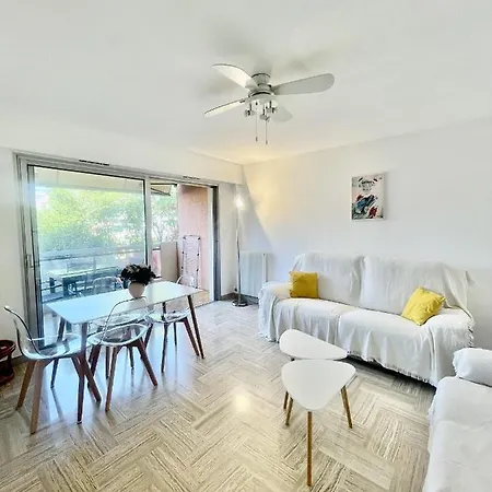 Les Pins A 5 Mn A Pied Du Bord De * Cagnes-sur-Mer